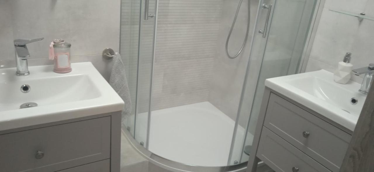 Apartament Klonowa Poznań Exteriör bild