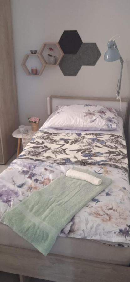 Apartament Klonowa Poznań Exteriör bild