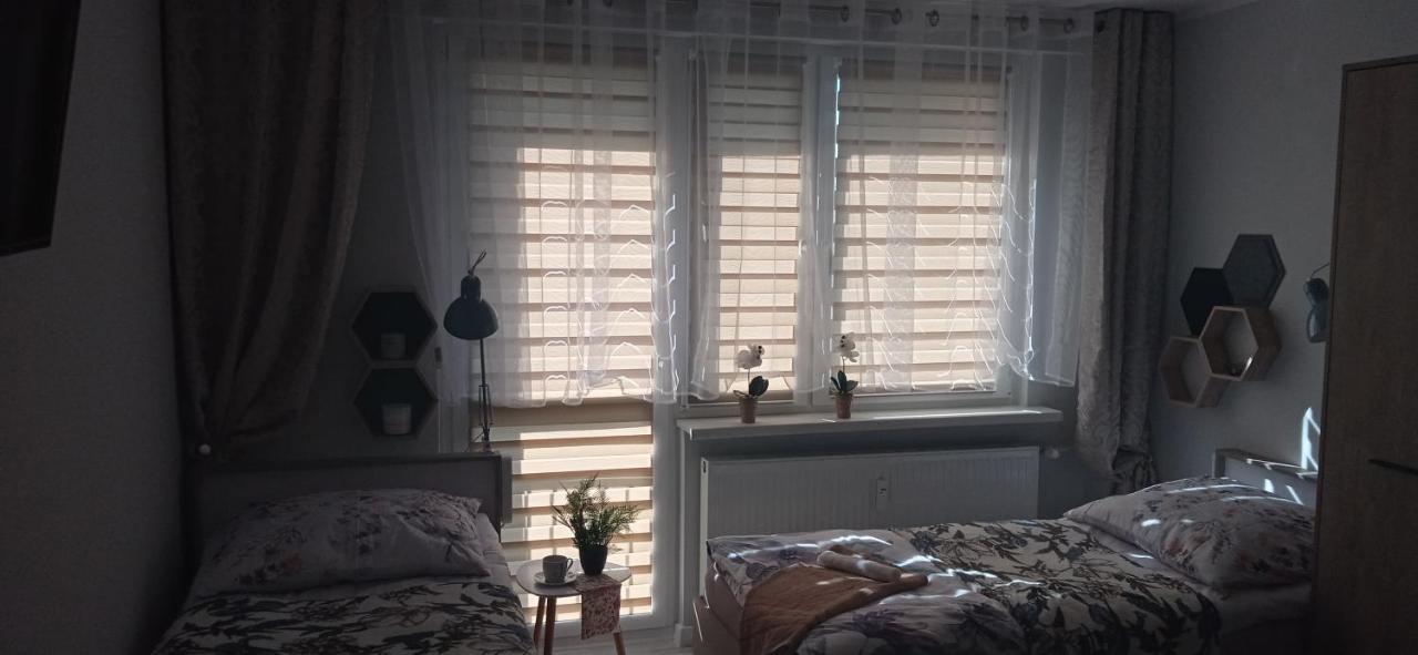 Apartament Klonowa Poznań Exteriör bild